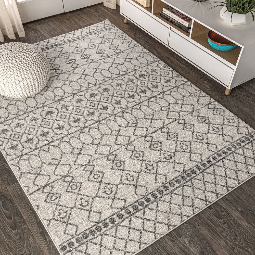 Izil Moroccan Beni Souk Area Rug