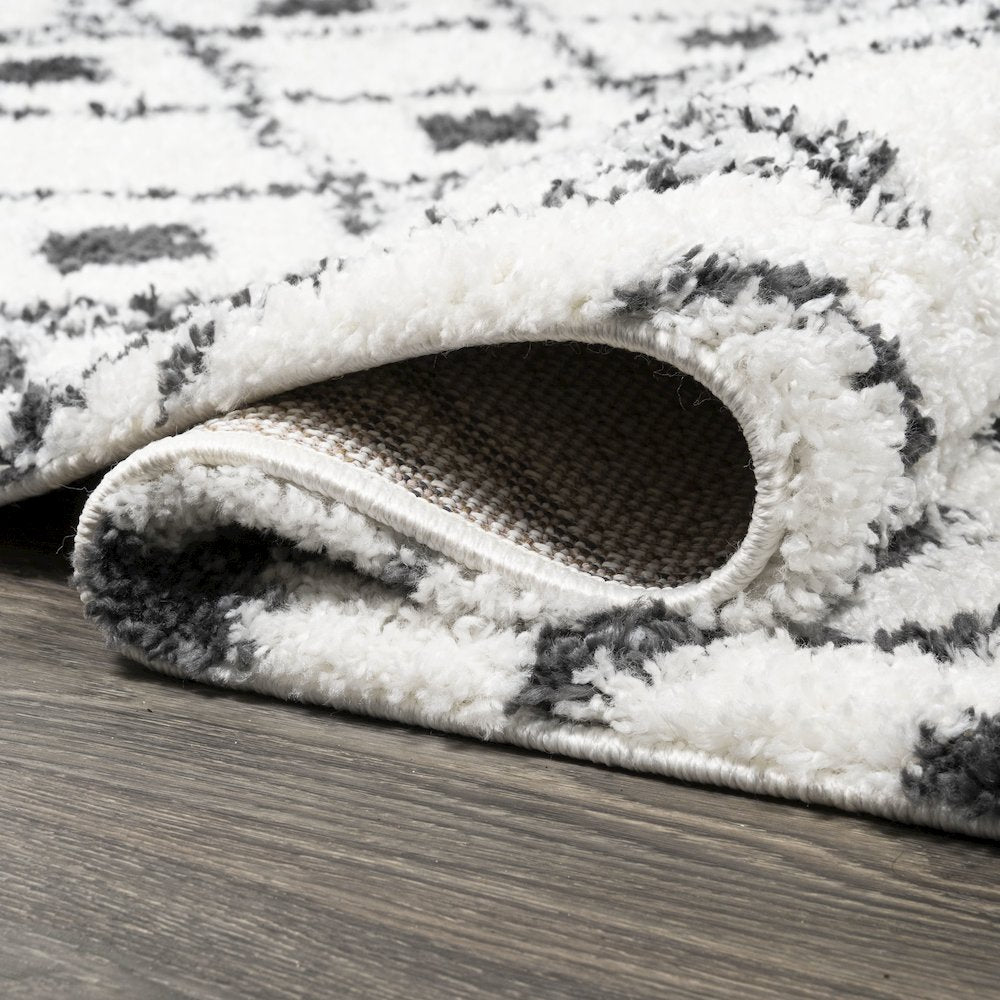 Caimari Moroccan Diamond Shag Area Rug