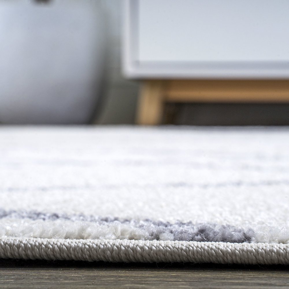 Illi Moroccan Diamond Trellis Area Rug