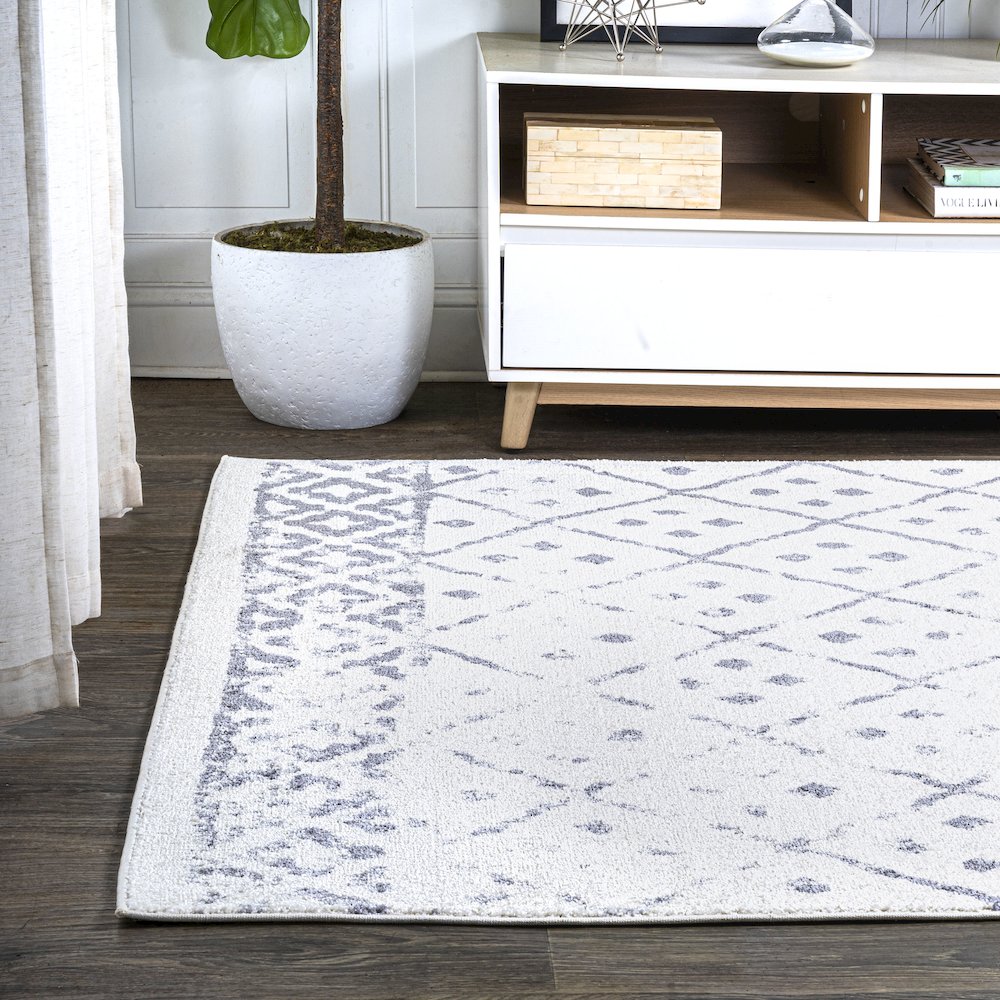 Juba Moroccan Geometric Diamond Area Rug