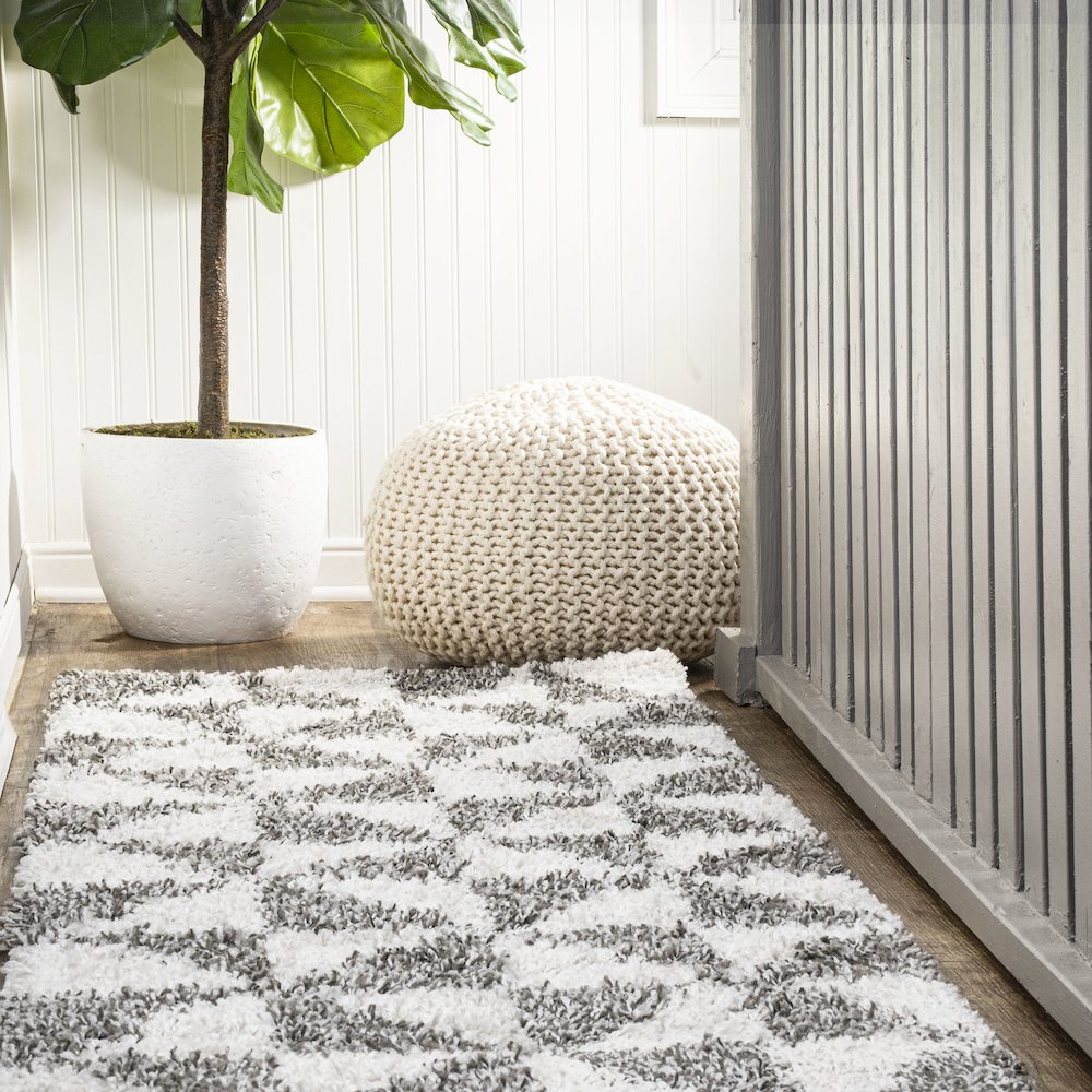 Alcudia Geometric Shag Area Rug