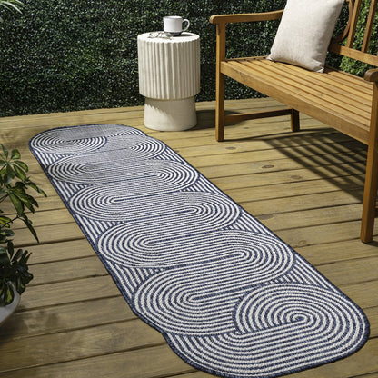 Cream/Navy 2 ft. x 8 ft. Indoor/Outdoor Shaped Runner Rug