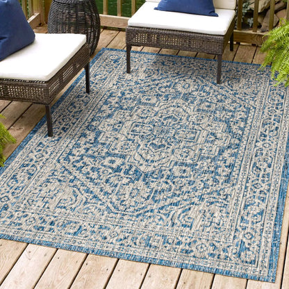 Sinjuri Medallion TetuWeaveIndoor/Outdoor  Rug