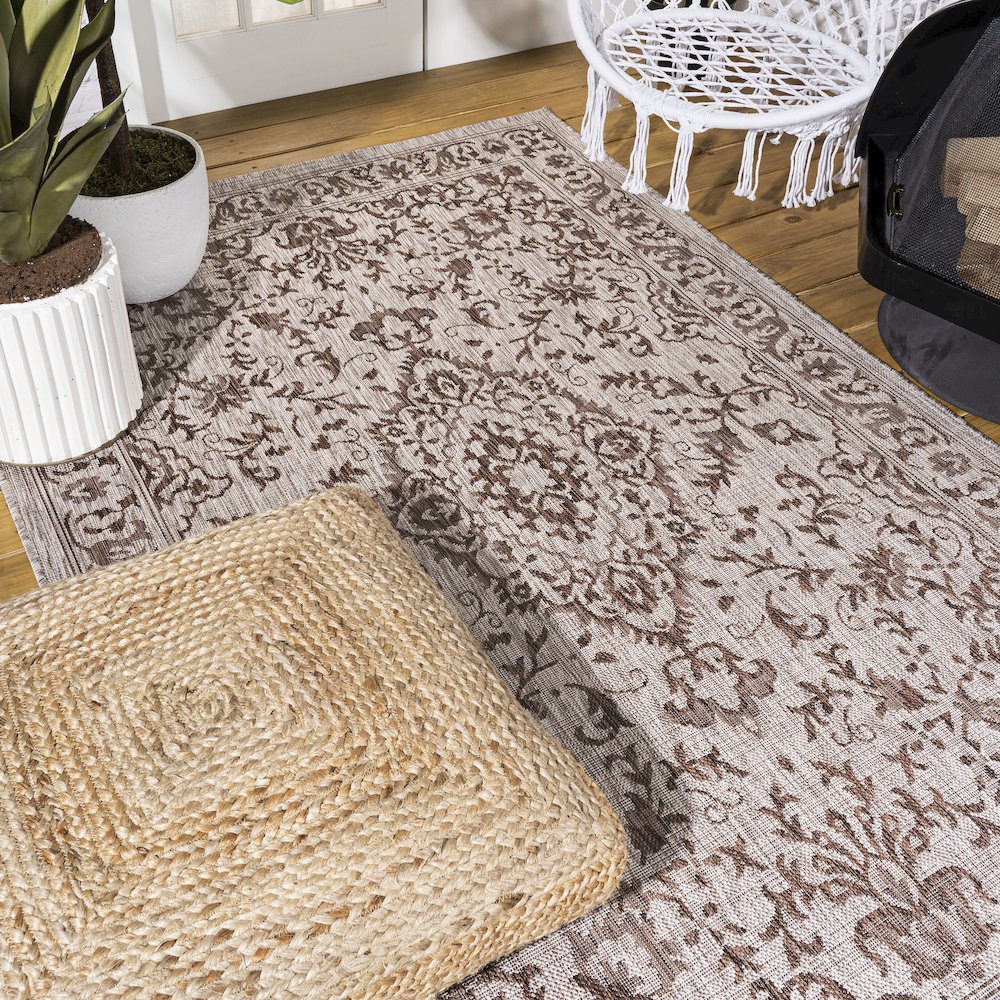 Jerash Ornate Medallion Indoor/Outdoor Area Rug