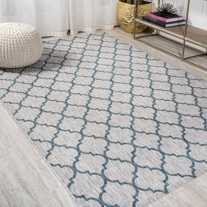 Arabesque Ogee Trellis Indoor/Outdoor Area Rug