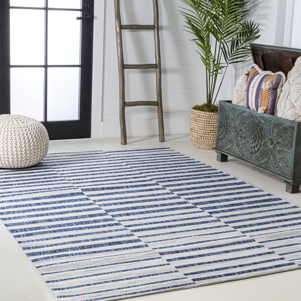 Sukie Modern Offset Stripe Indoor/Outdoor Area Rug