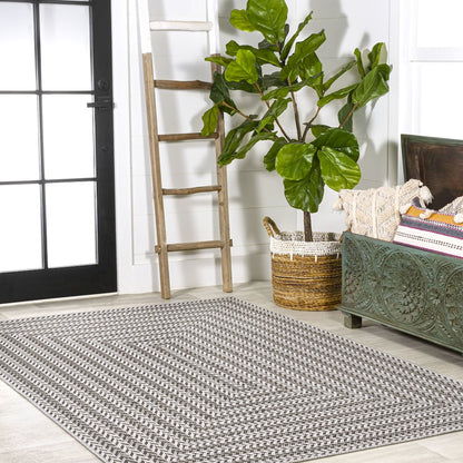 Chevron Modern Concentric Squares Indoor/Outdoor Area Rug