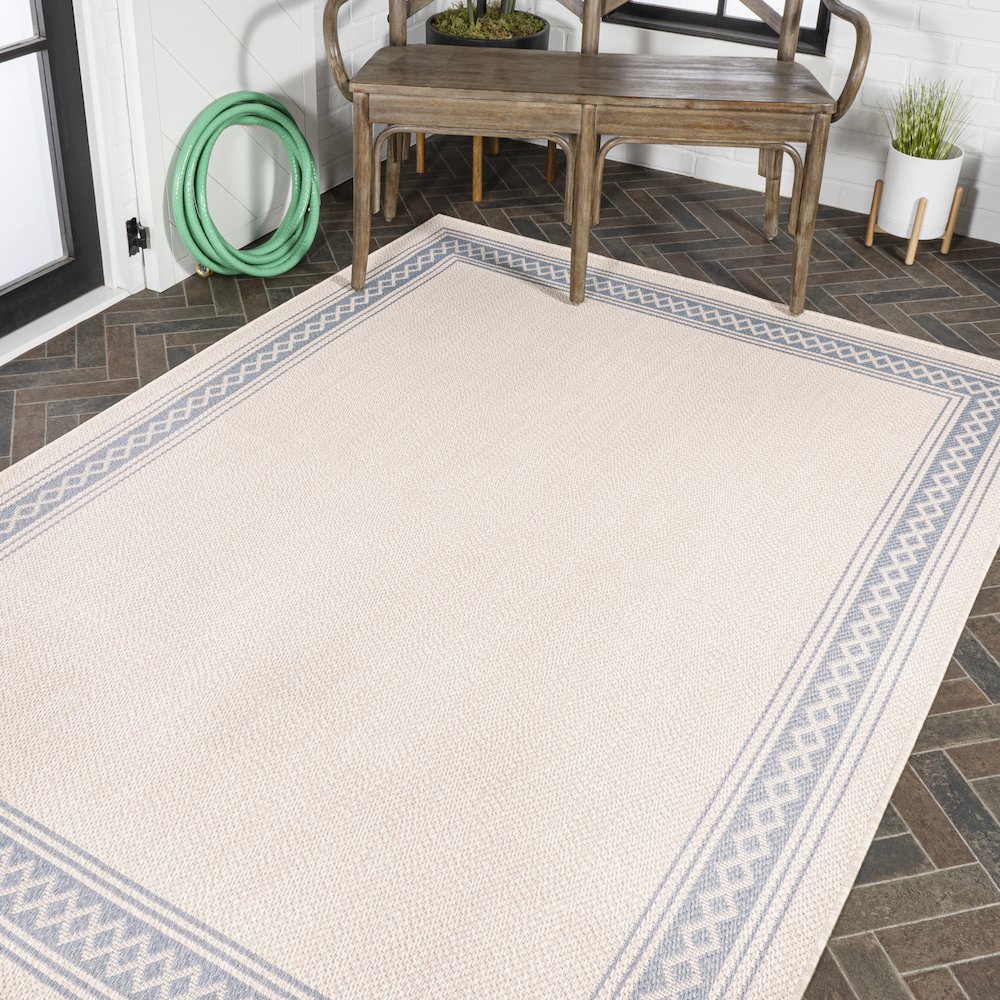 Lucia Classic Diamond Border Indoor/Outdoor Area Rug