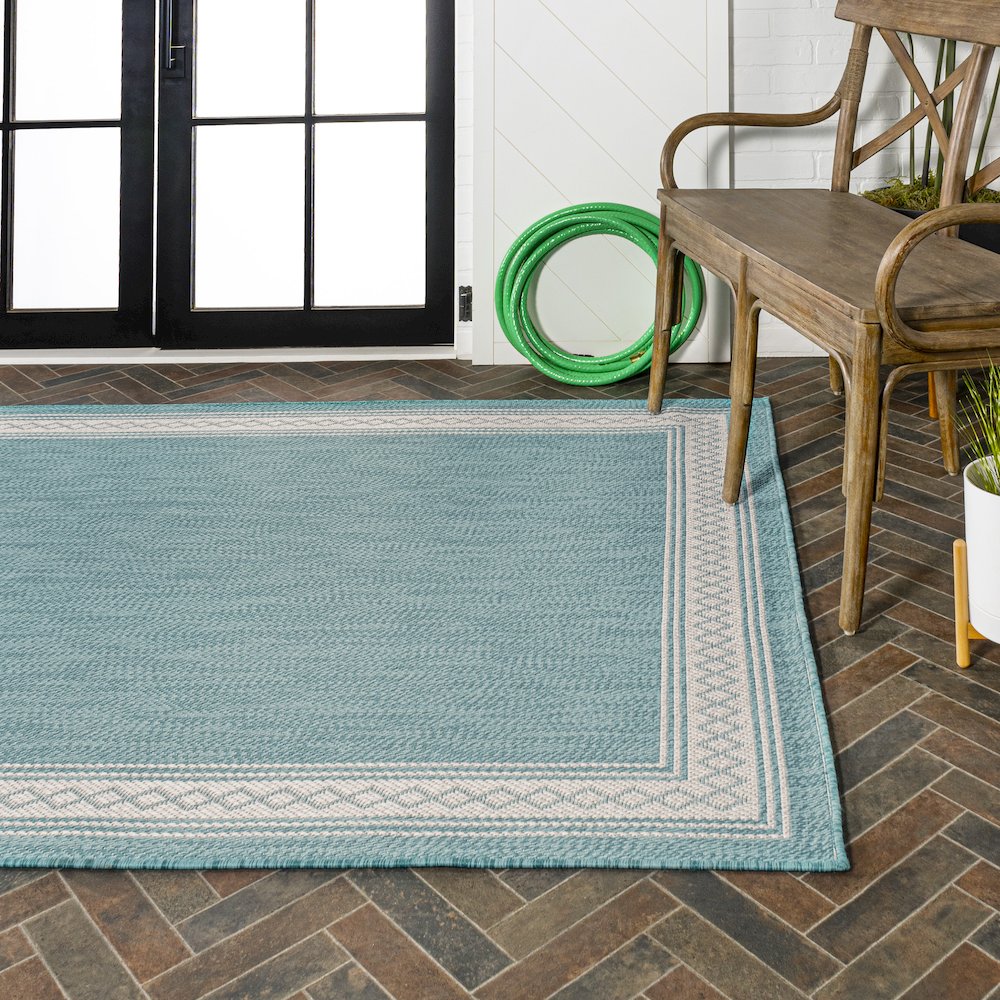 Lucia Classic Diamond Border Indoor/Outdoor Area Rug