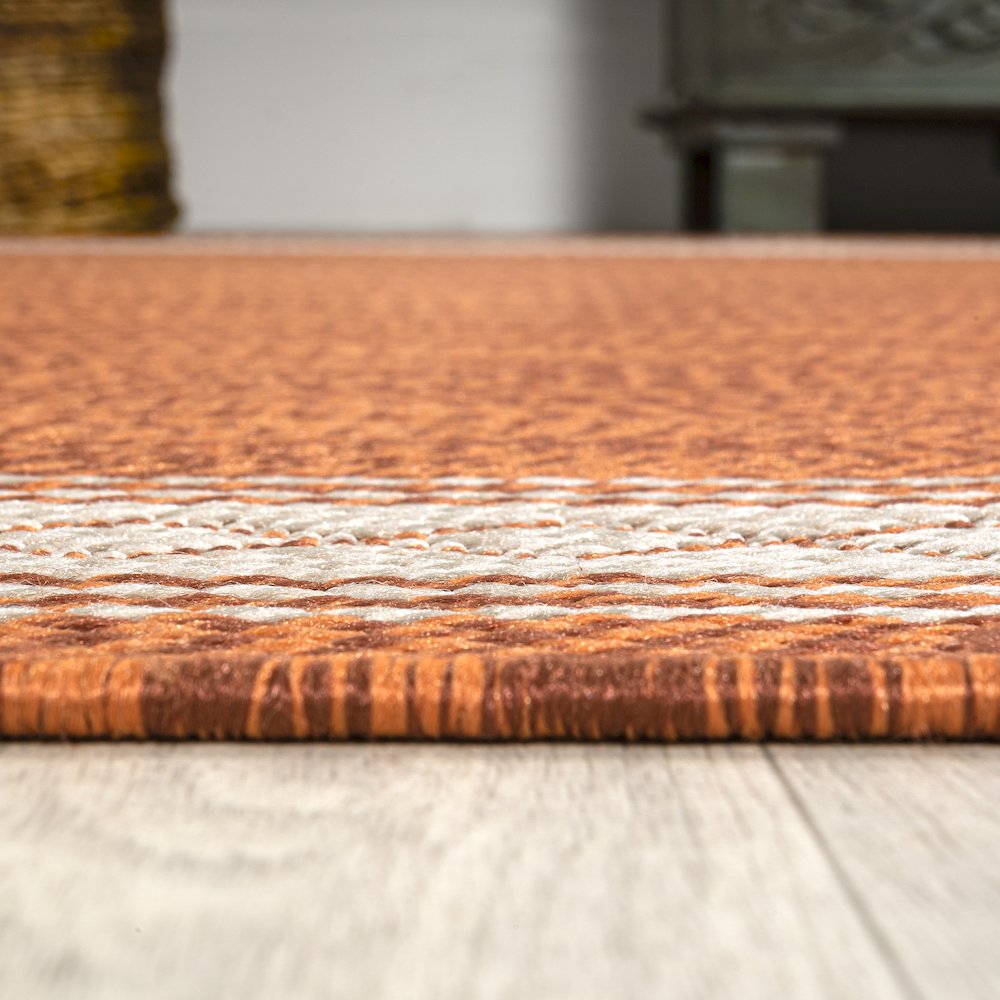 Lucia Classic Diamond Border Indoor/Outdoor Area Rug