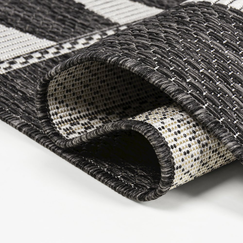 Two-Tone Black/Cream 3 ft. x 5 ft. Indoor/Outdoor Area Rug