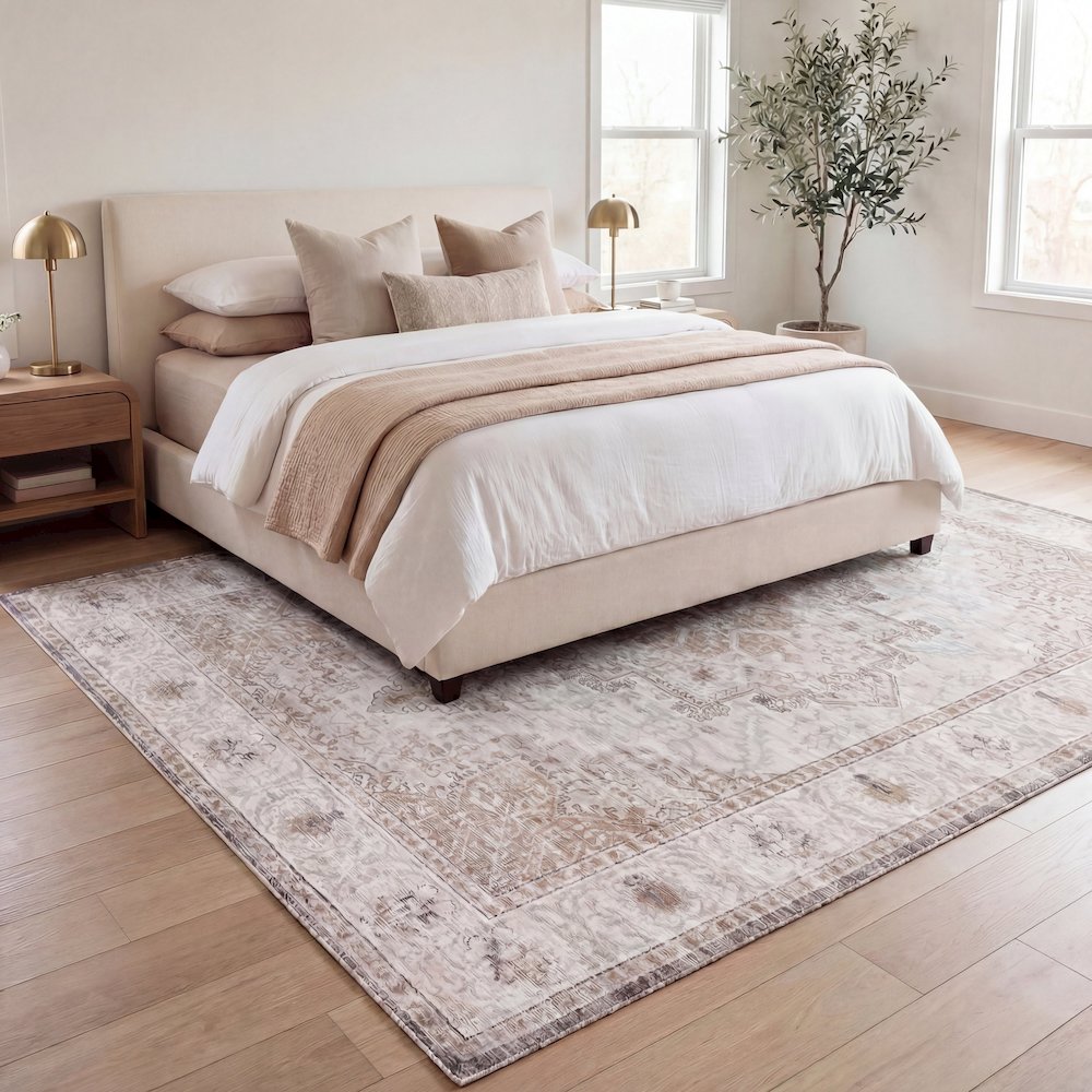 Eleanor Vintage Medallion Border Cream/Beige Area Rug