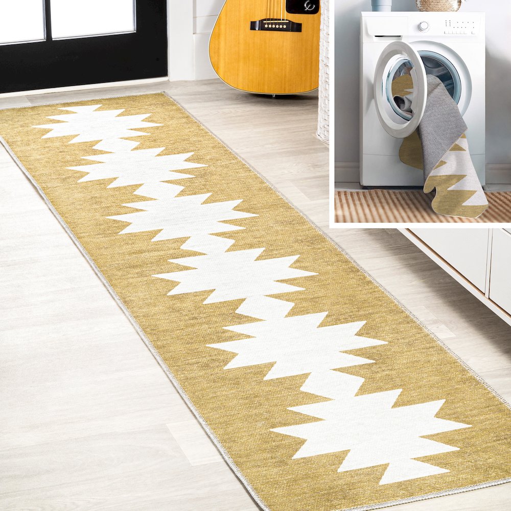 Chayton Minimalist Geometric Machine Washable Area Rug