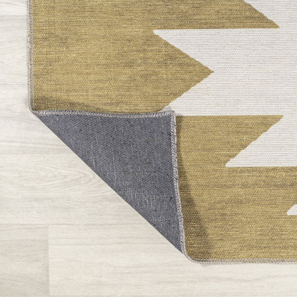 Chayton Minimalist Geometric Machine Washable Area Rug