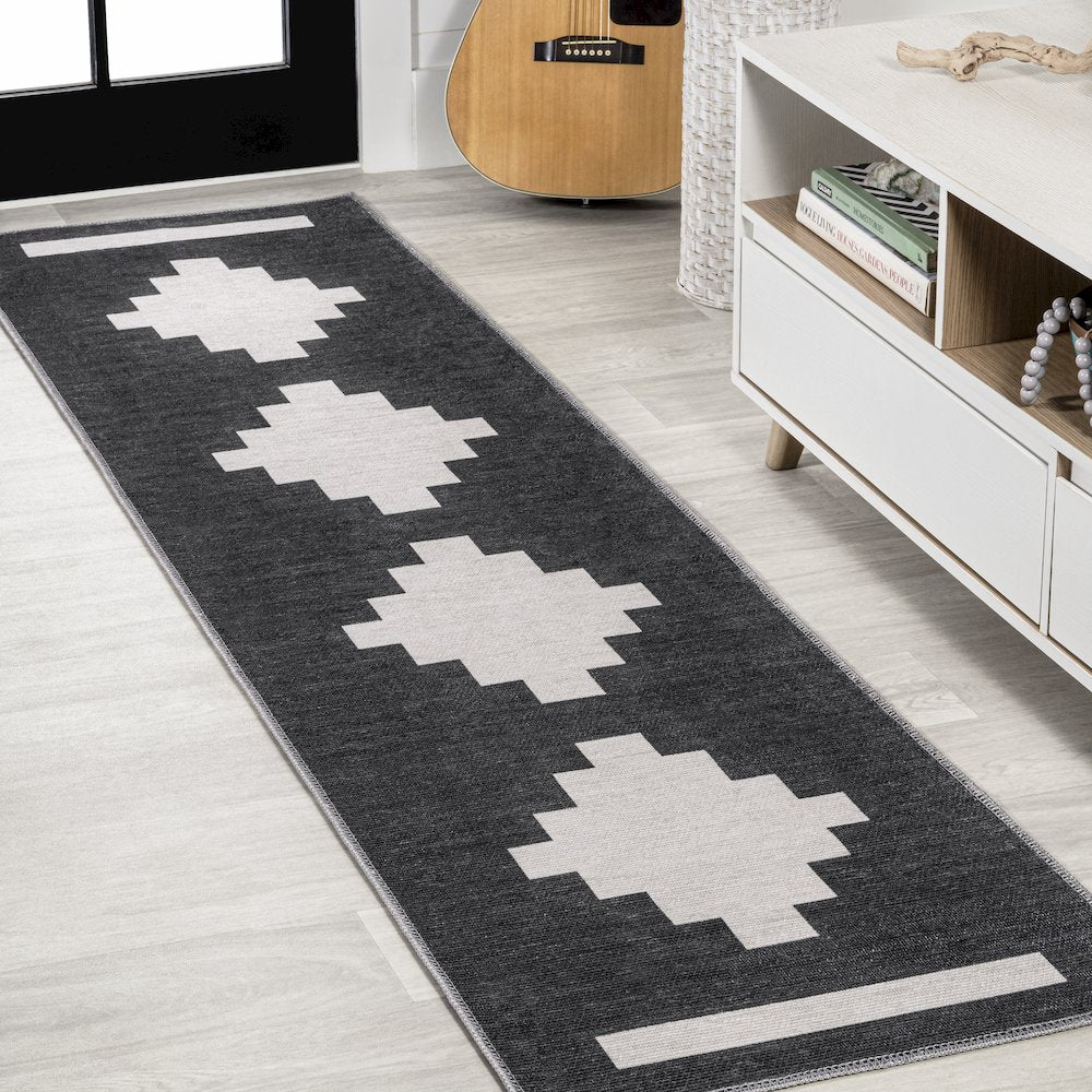 Adriel Geometric Tribal Medallion Machine Washable Area Rug