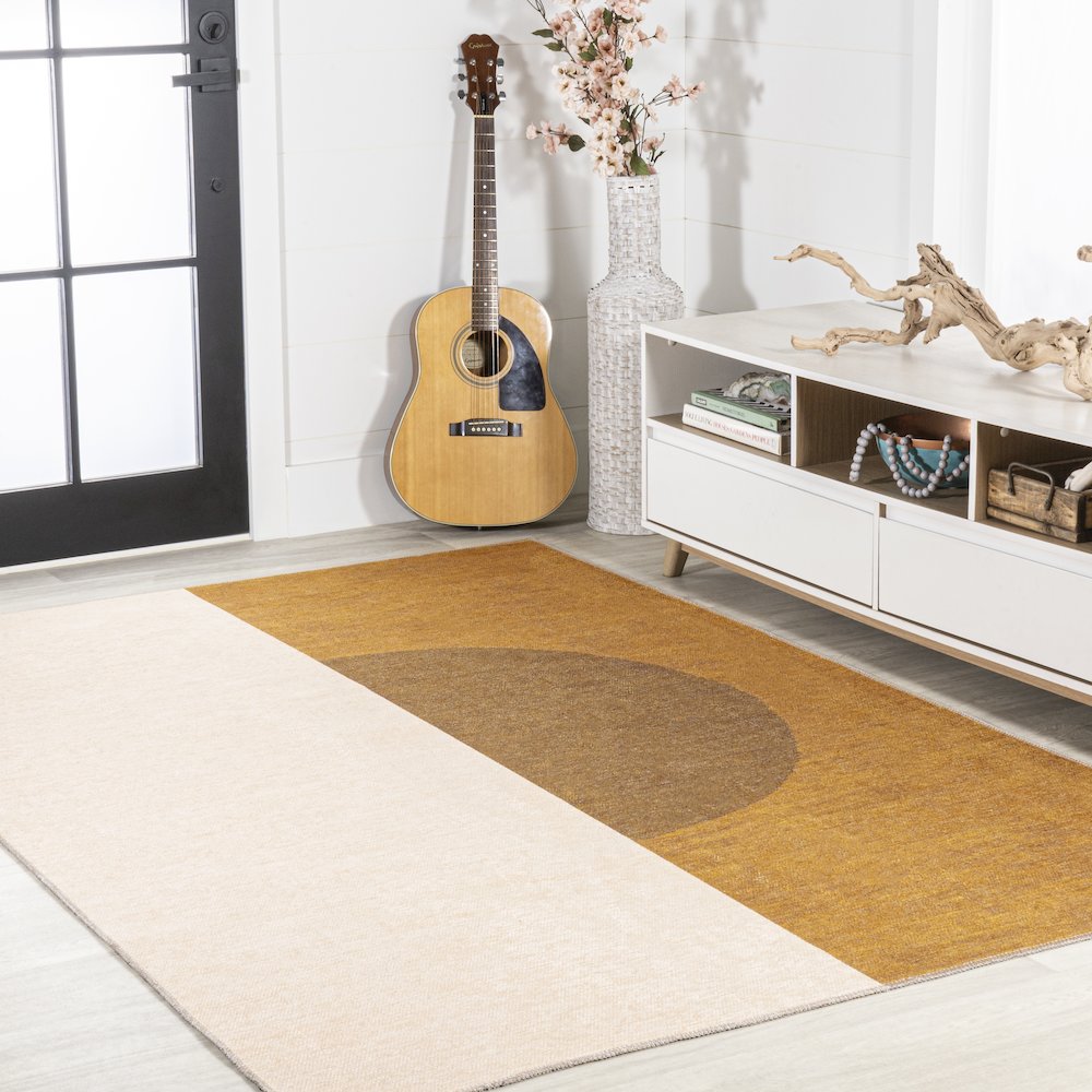 Demie Minimalist Graphic Circle Machine Washable Area Rug