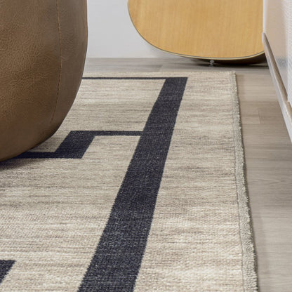 Ashkii Minimalist Medallion Machine Washable Area Rug
