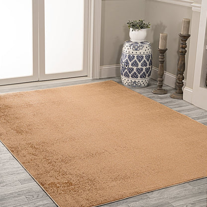 Twyla Classic Solid Low-Pile Machine-Washable Area Rug