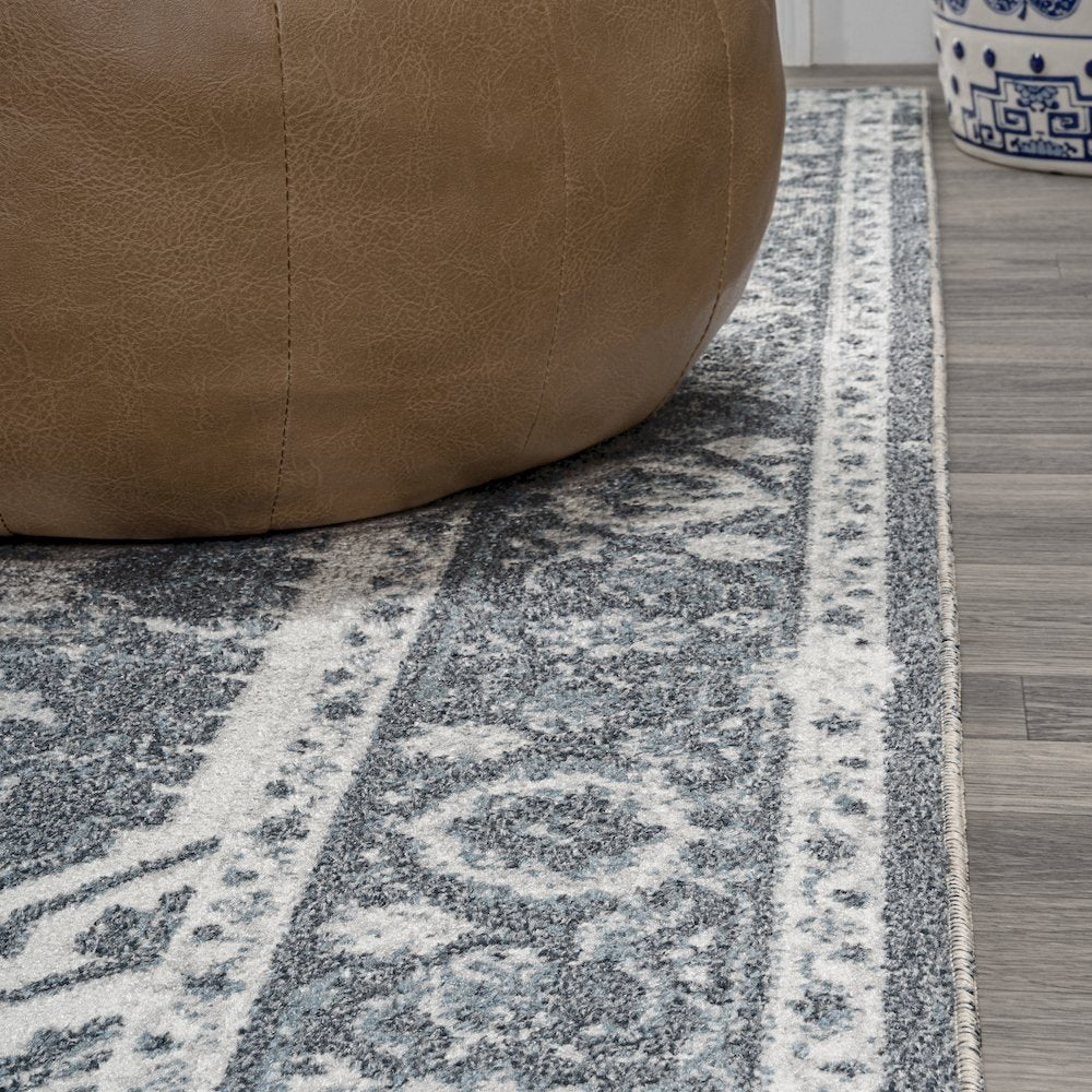 Keesha Bold Distressed Medallion Low-Pile Machine-Washable Runner Rug