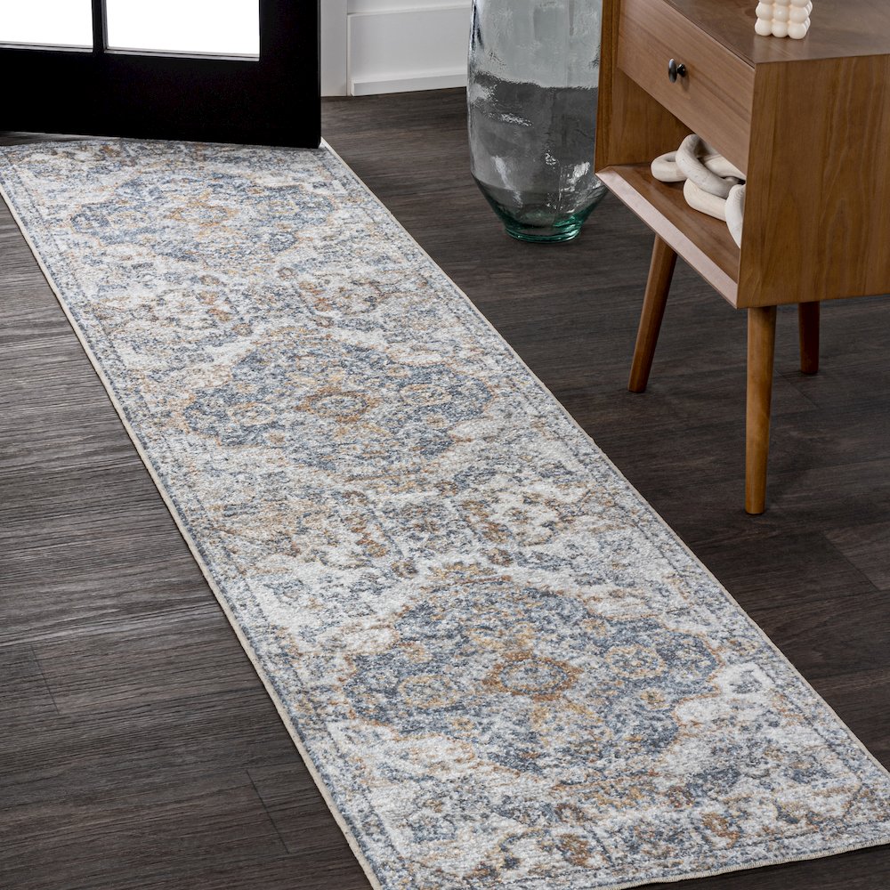 Shaemus Bohemian Medallion Low-Pile Machine-Washable Runner Rug