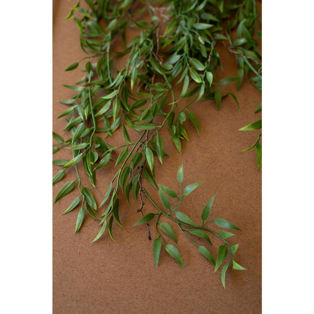 Artificial Leaves Spray - Green