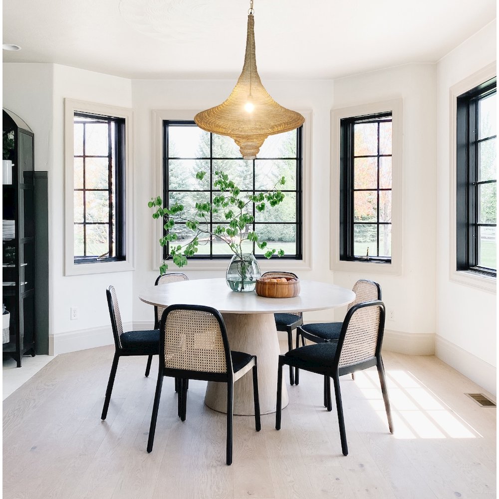 1-Light Gold Pendant With A Chain Basket Shade