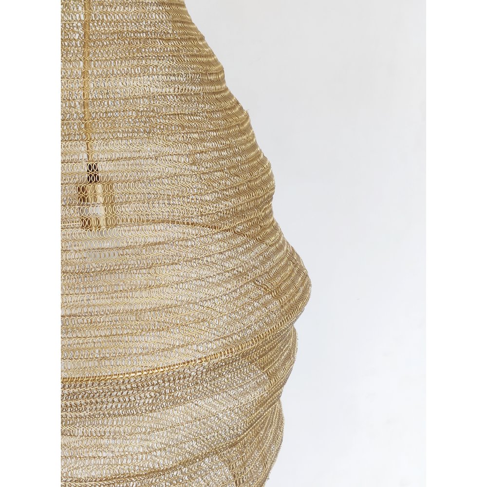1-Light Gold Pendant With A Chain Basket Shade