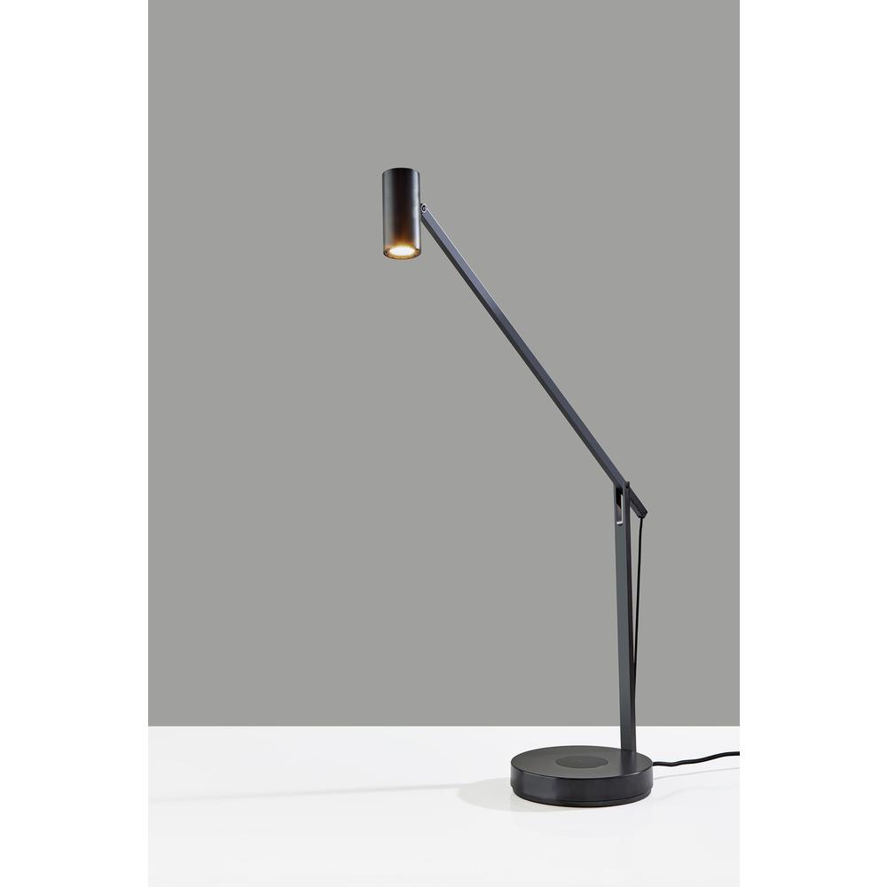 Turrell Task Lamp w. Wireless Charging