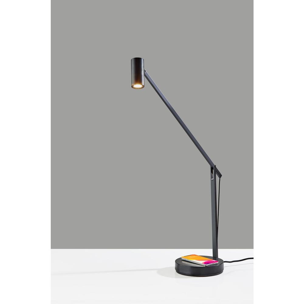 Turrell Task Lamp w. Wireless Charging