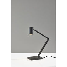 Newman Task Lamp w. Wireless Charging
