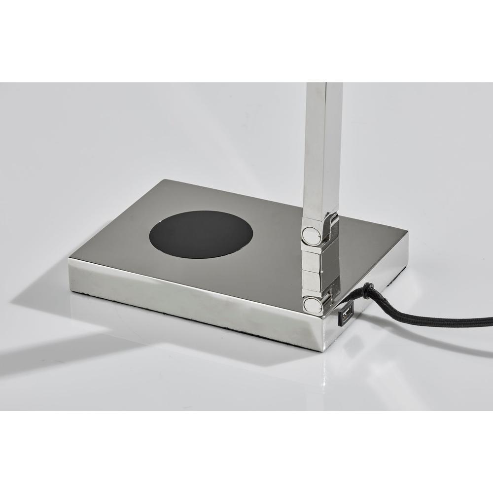 Newman Task Lamp w. Wireless Charging