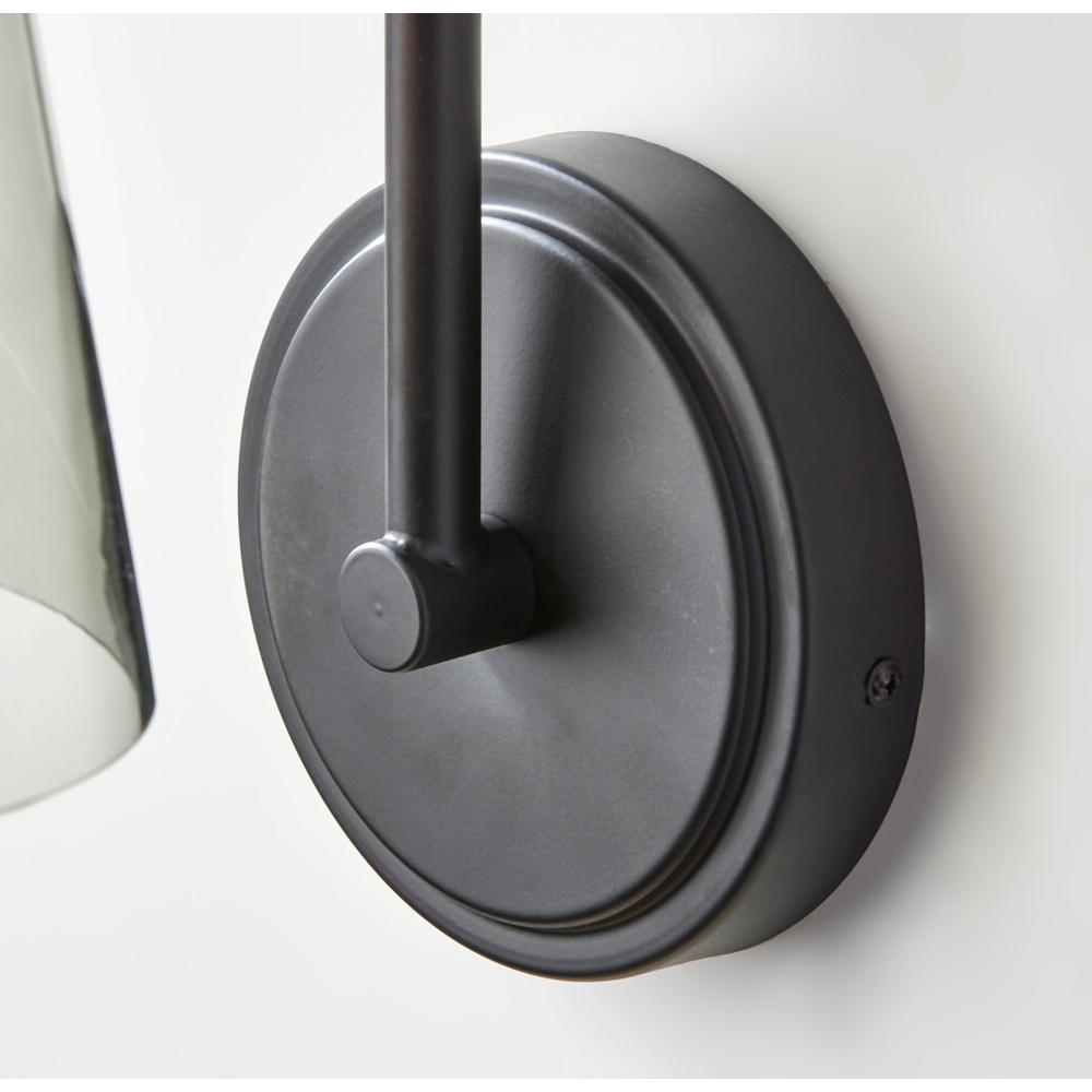 Walker Wall Lamp
