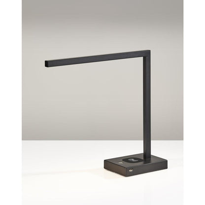 Aidan AdessoCharge LED Desk
Lamp
