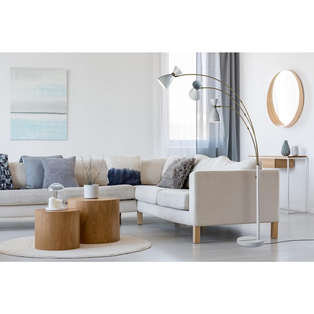 Oscar 3-Arm Arc Lamp