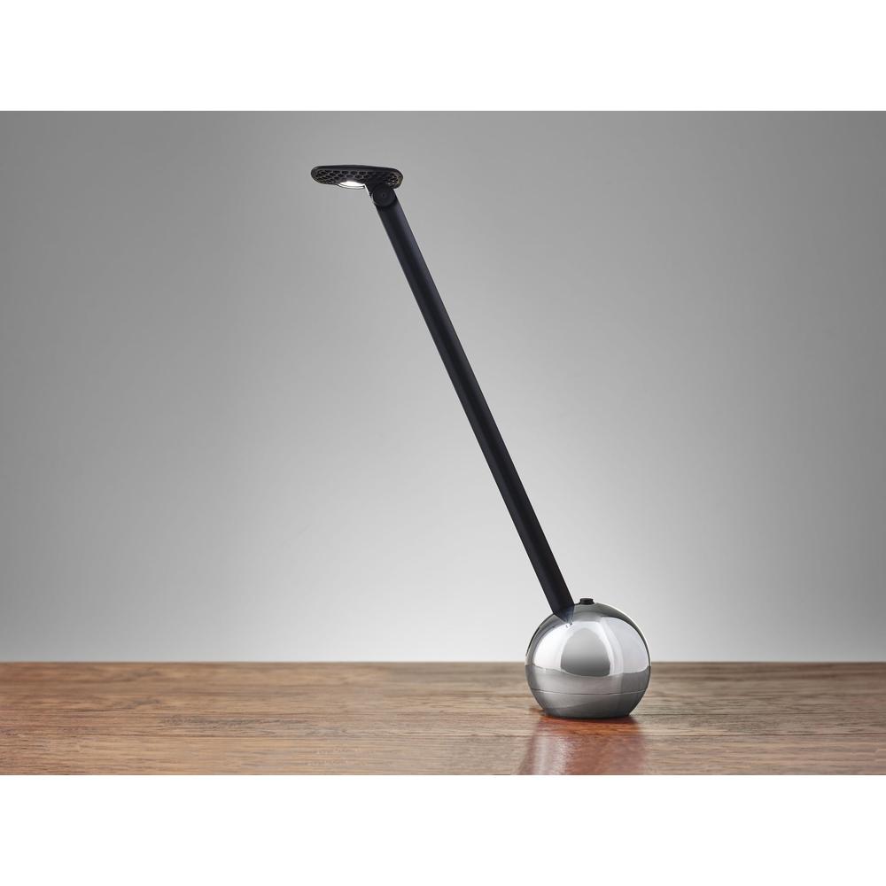 ADS360 Kiu LED Desk Lamp