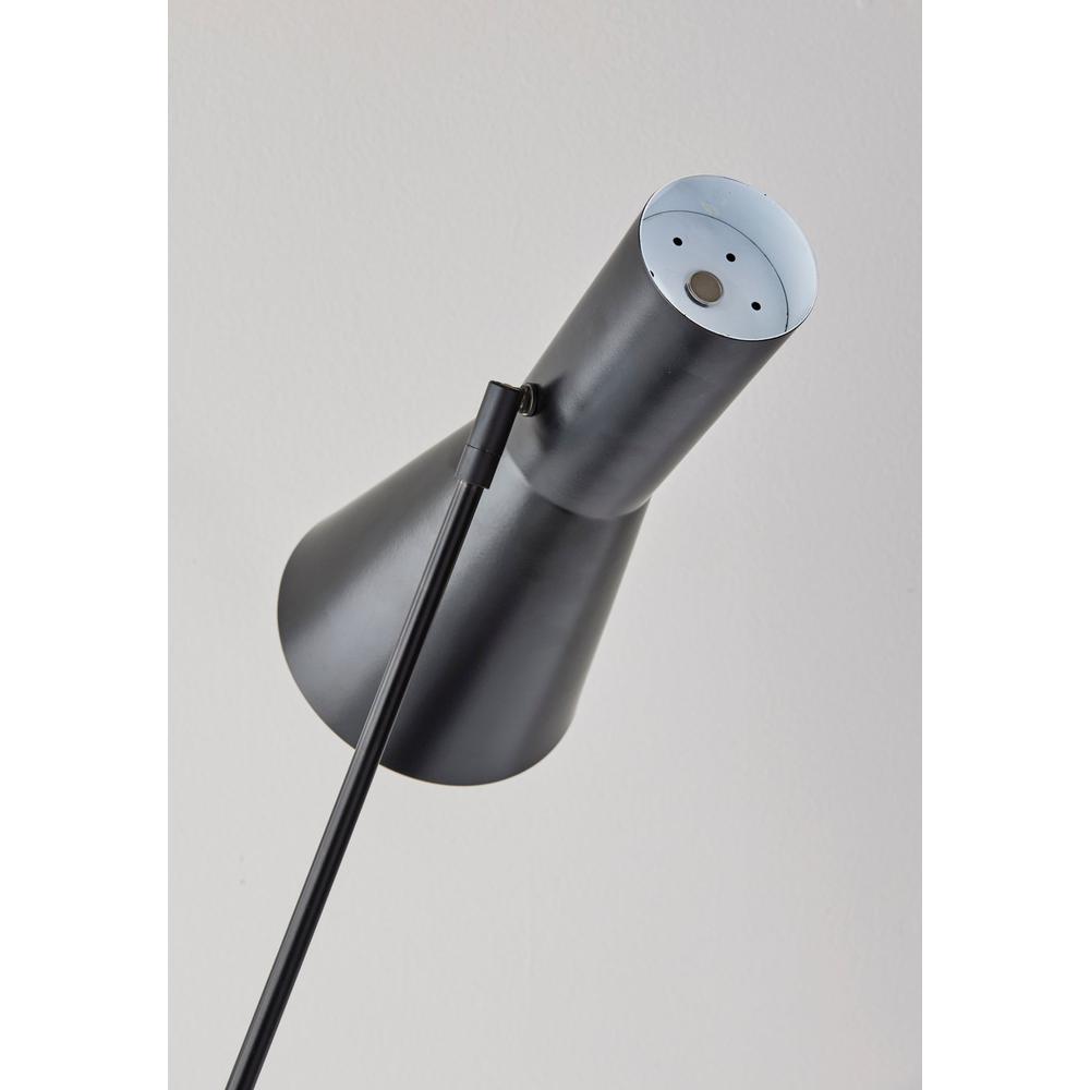 Bond Desk Lamp
