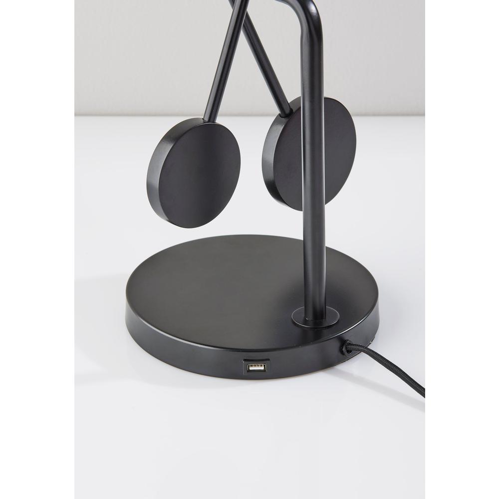 Bond Desk Lamp