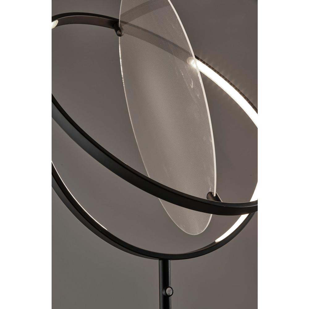 Orsa LED Floor Lamp