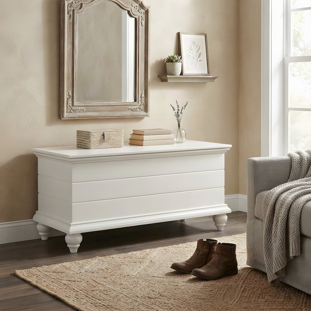 Shiplap Cedar Hope Chest with Turned Legs, Blanket Storage Trunk, White