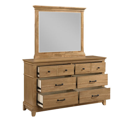 Sunstone 5-Pc Wood Queen Bedroom Set with Chest in Honey