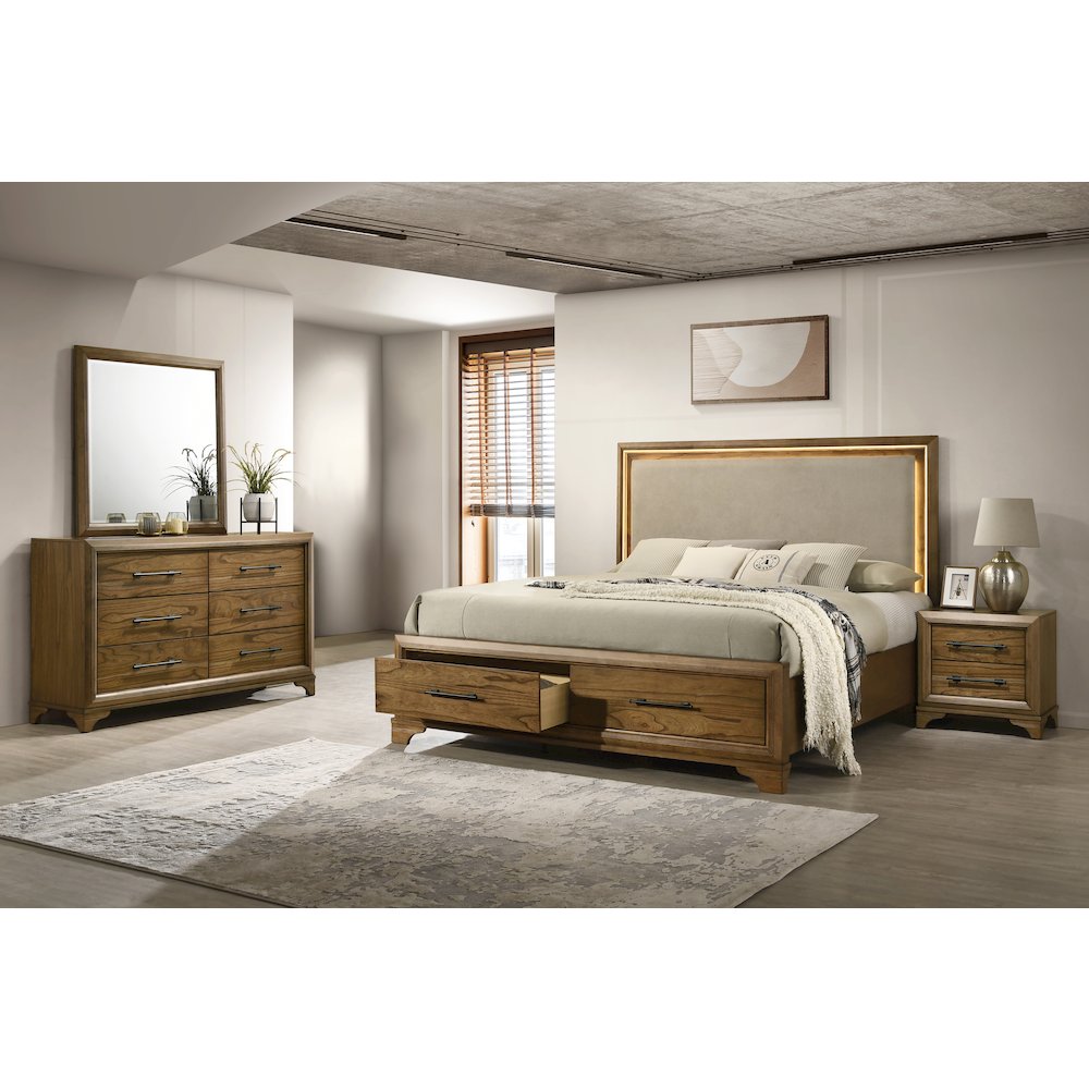 Talcott 4Pc Wood C King Bedroom Set, Nightstand in Honey/Brown