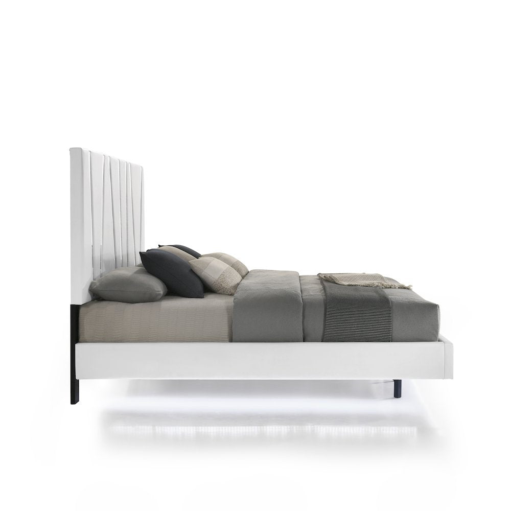 Europa 6-Piece Wood Queen Bedroom Set (B/Dr/Mr/Ch/2Ns), White