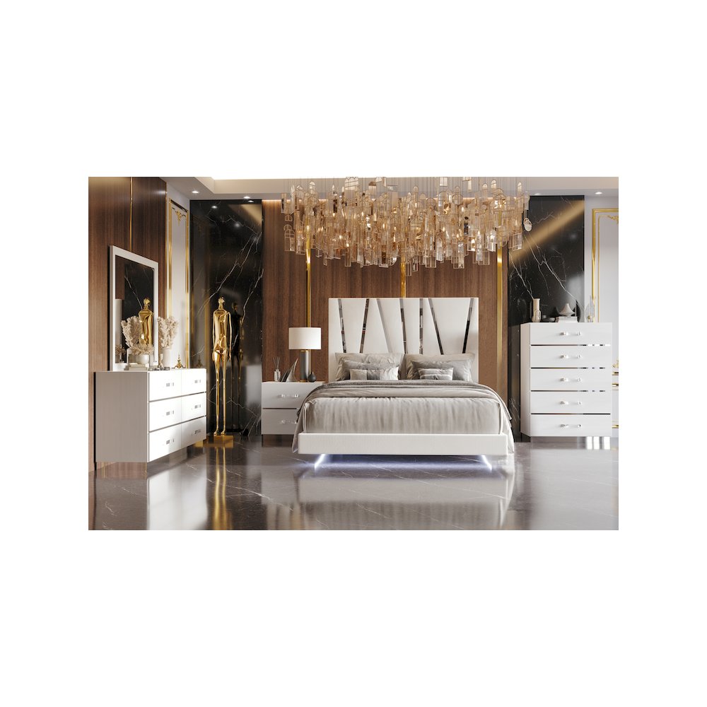 Europa 5-Piece Wood Queen Bedroom Set (B/Dr/Mr/Ch/Ns), White