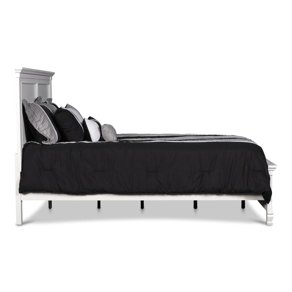 Furniture Tamarack Contemporary Solid Wood 5/0 Q Bed in White