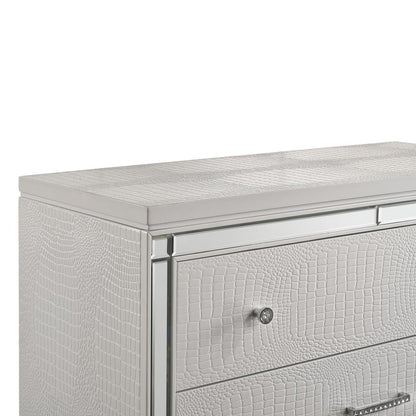 Furniture Modern Style Solid Wood Chest in White Finish