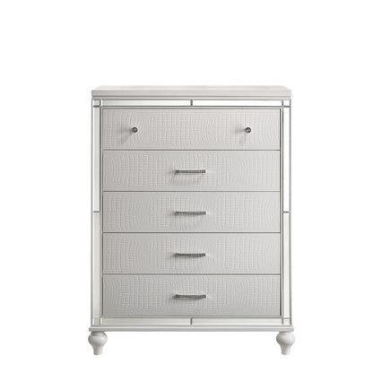 Valentine 4-Piece Wood Queen Bedroom Set with Chest in White