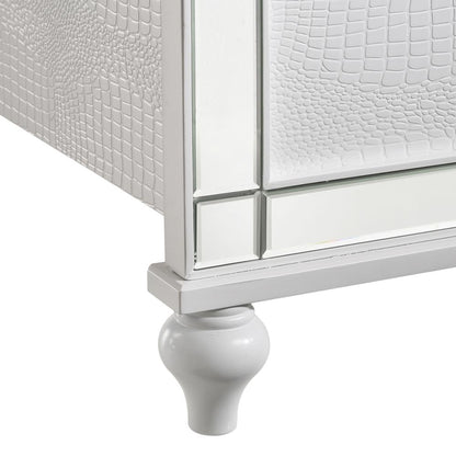 Furniture Valentine Solid Wood King Size Lighted Bed in White