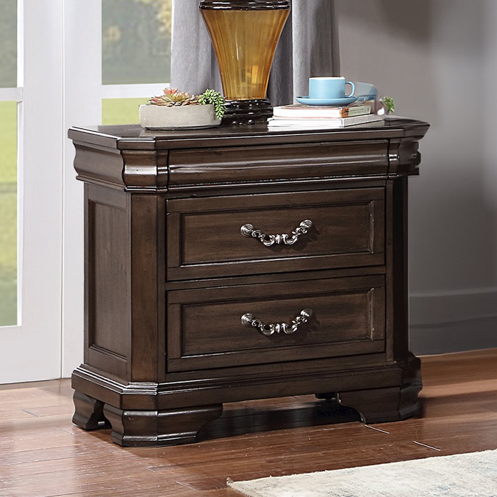 Lyndhurst Wood 3-Drawer Nightstand in Walnut