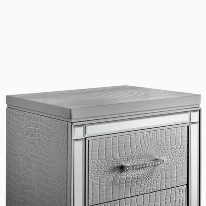 Valentino Wood 3-Drawer Nightstand in Silver