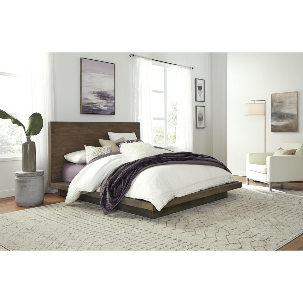 Melbourne Wood Platform Bed in Dark Pine